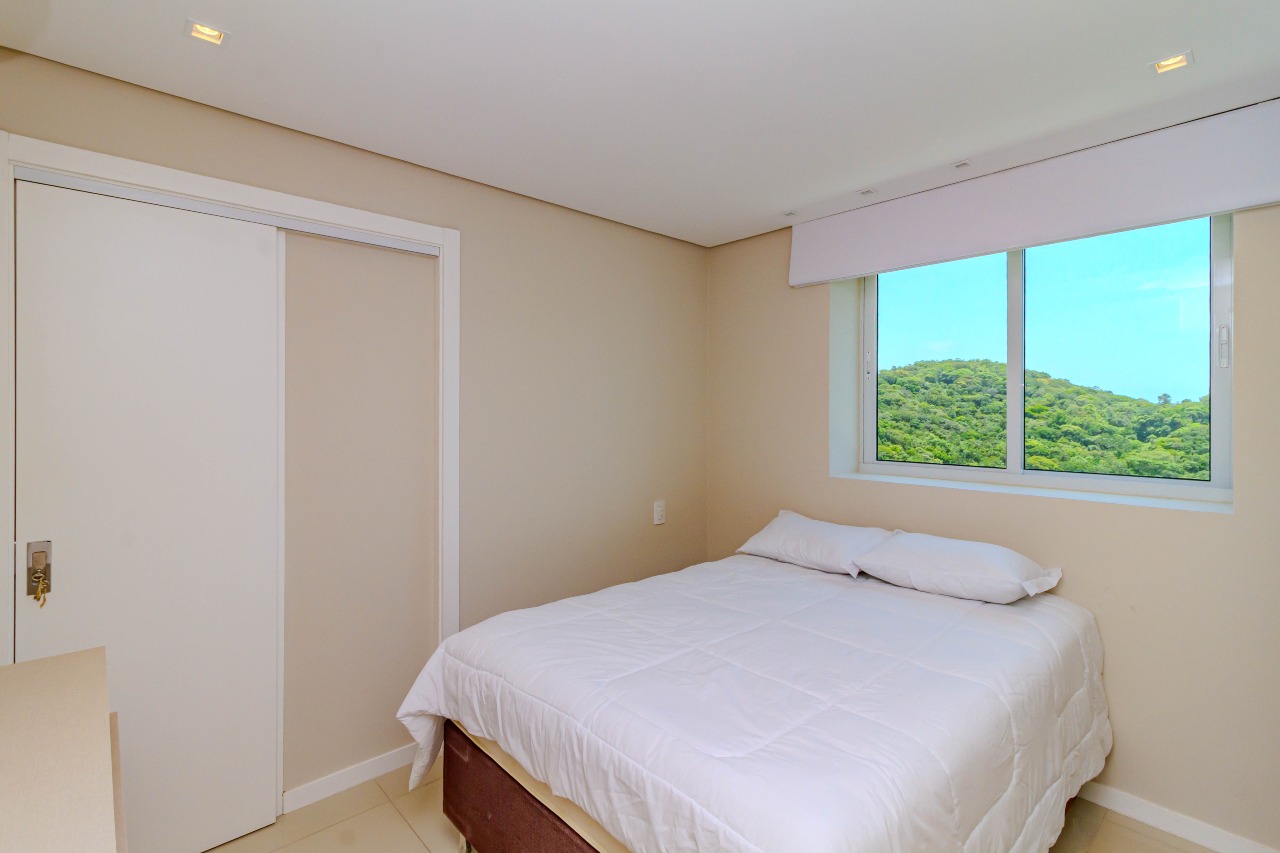 Apartamento à venda no Pioneiros: 