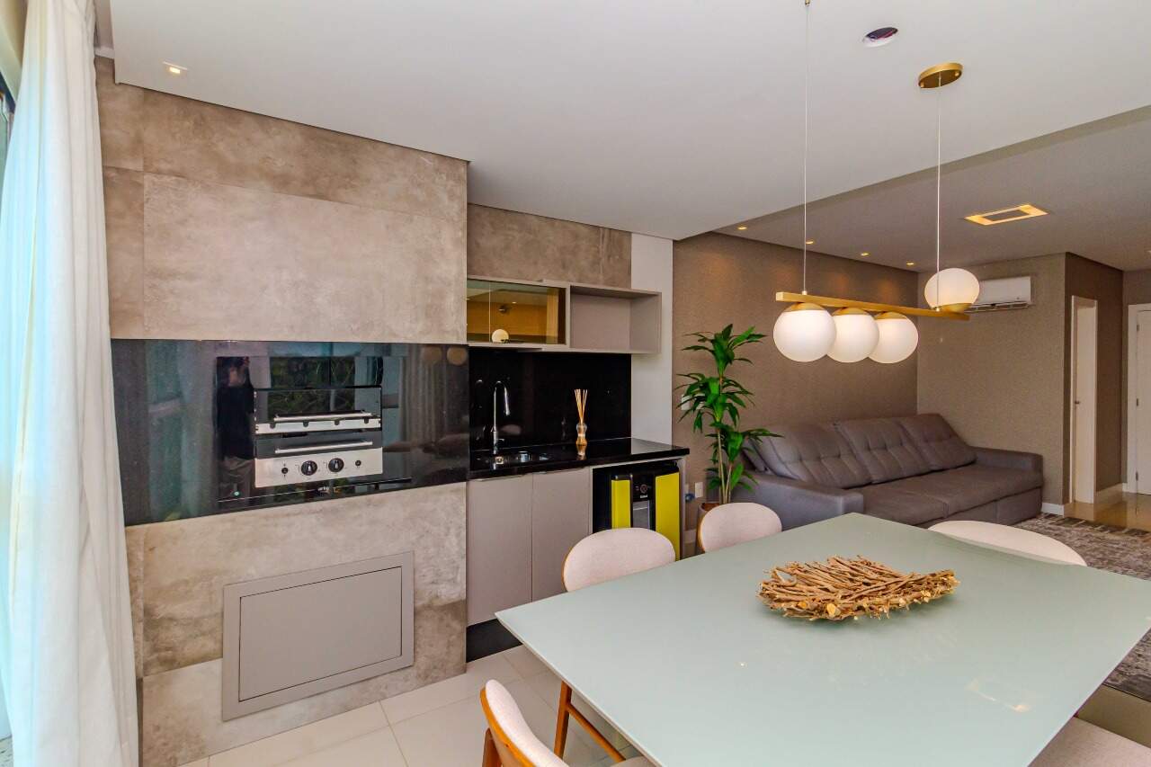 Apartamento à venda no Pioneiros: 