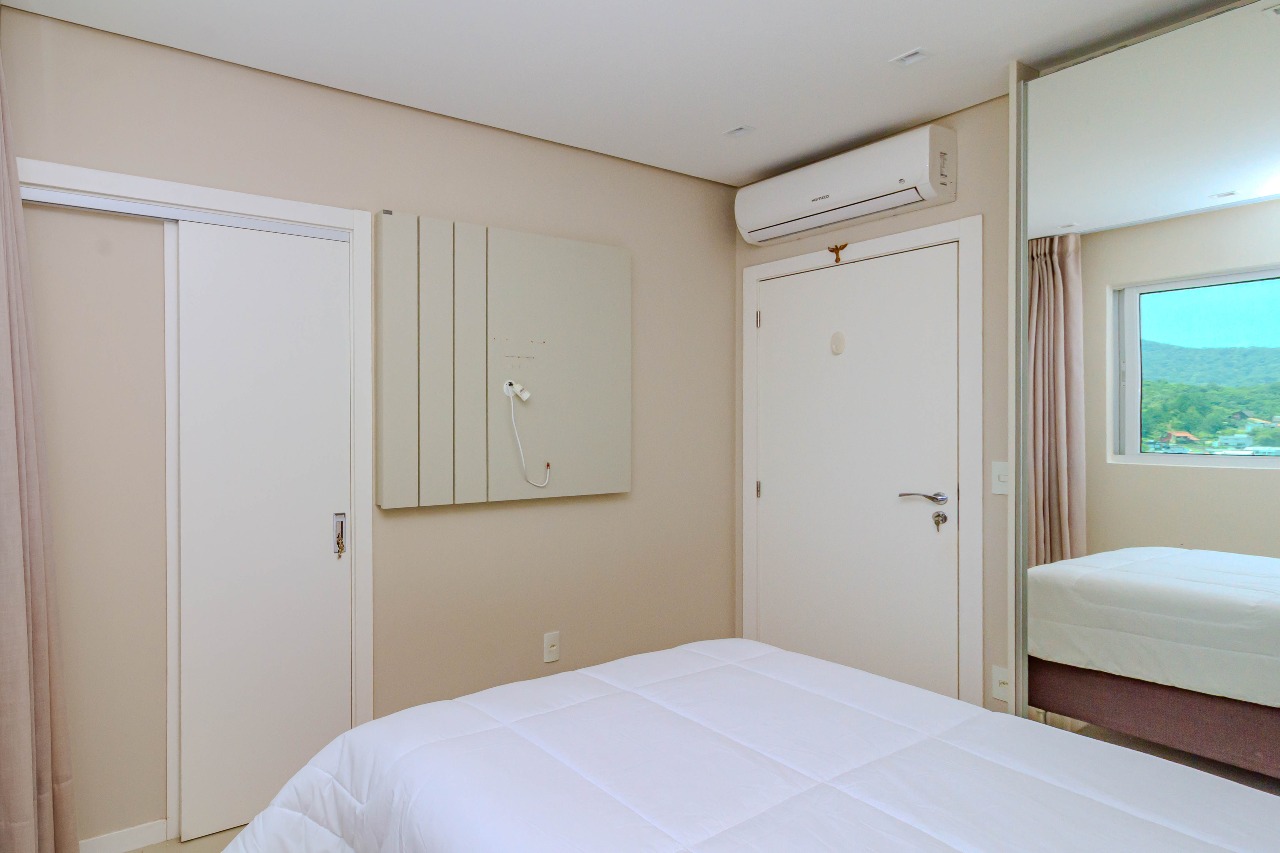 Apartamento à venda no Pioneiros: 