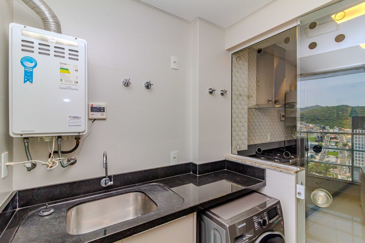 Apartamento à venda no Pioneiros: 