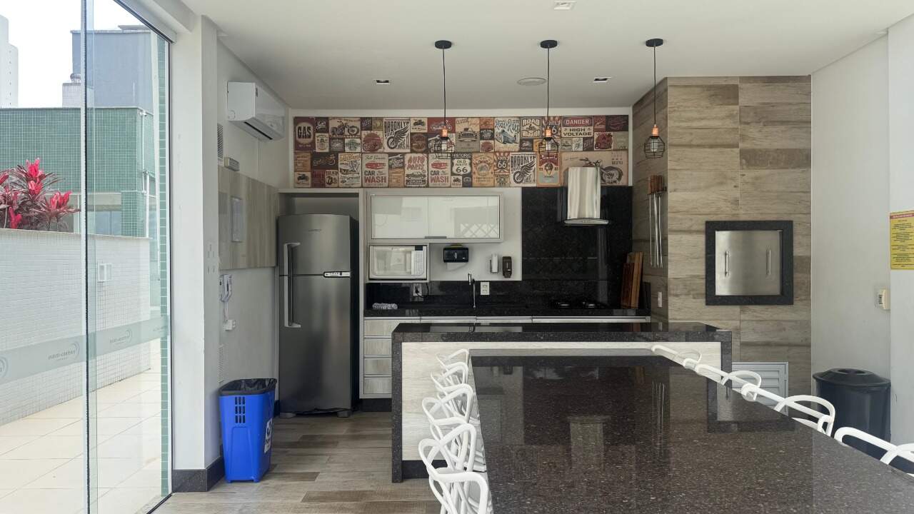 Apartamento à venda no Pioneiros: 