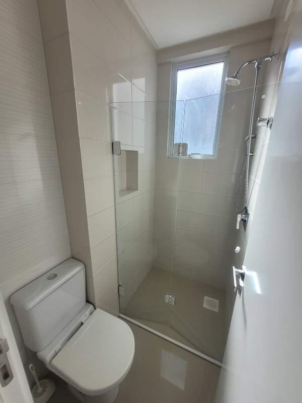 Apartamento à venda no Pioneiros: 