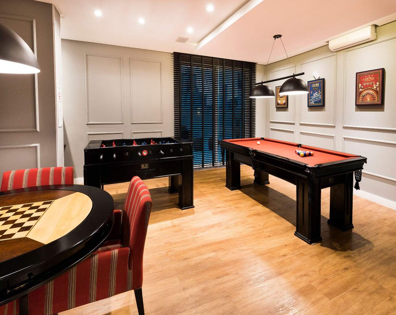 Apartamento à venda no Pioneiros: 