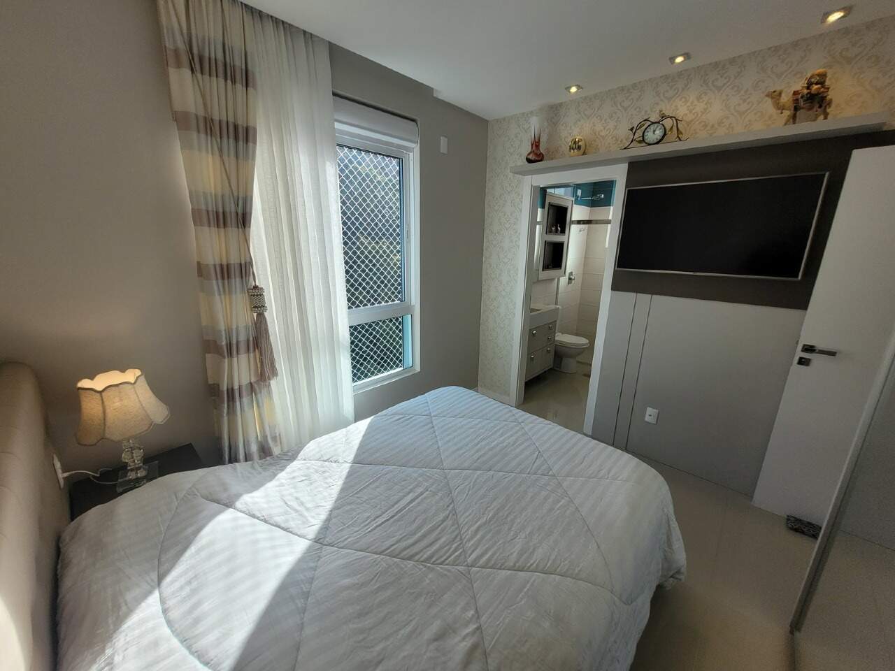 Apartamento à venda no Pioneiros: 