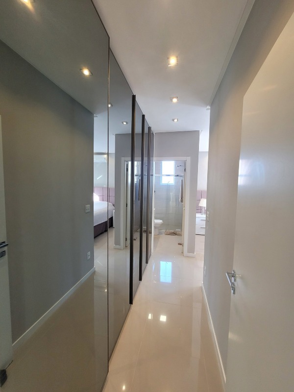 Apartamento à venda no Pioneiros: 