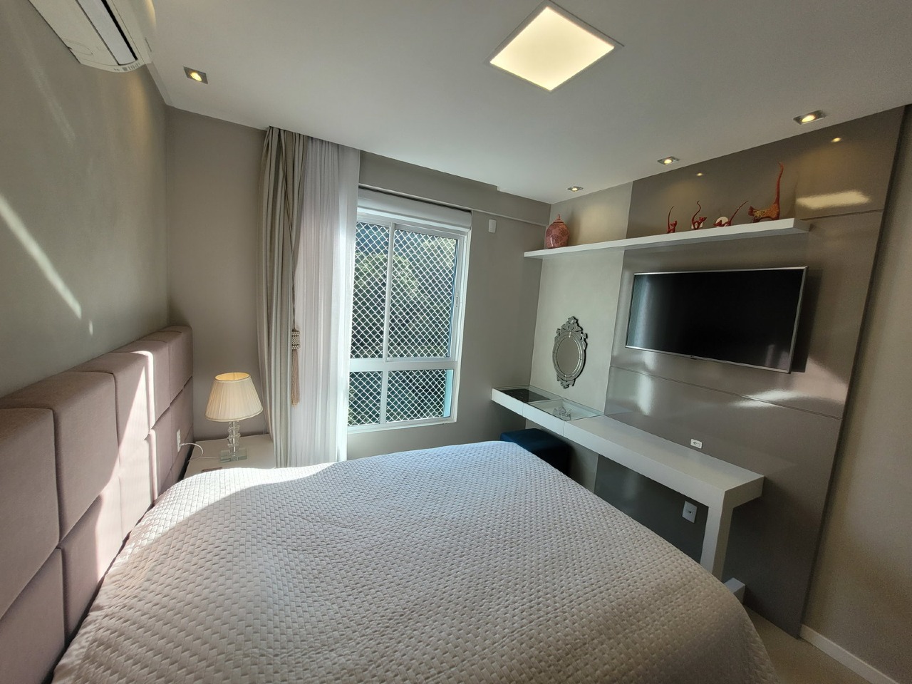 Apartamento à venda no Pioneiros: 