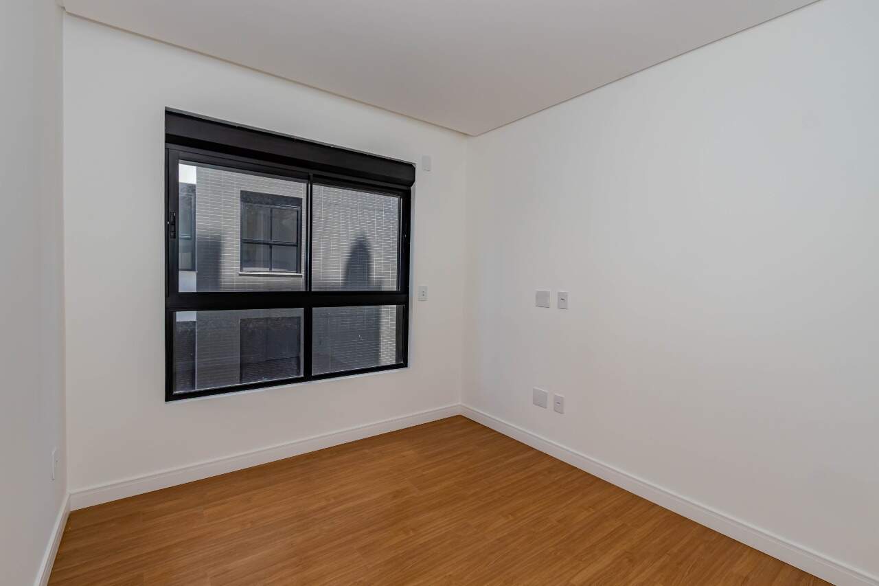Apartamento diferenciado à venda no Praia Brava: