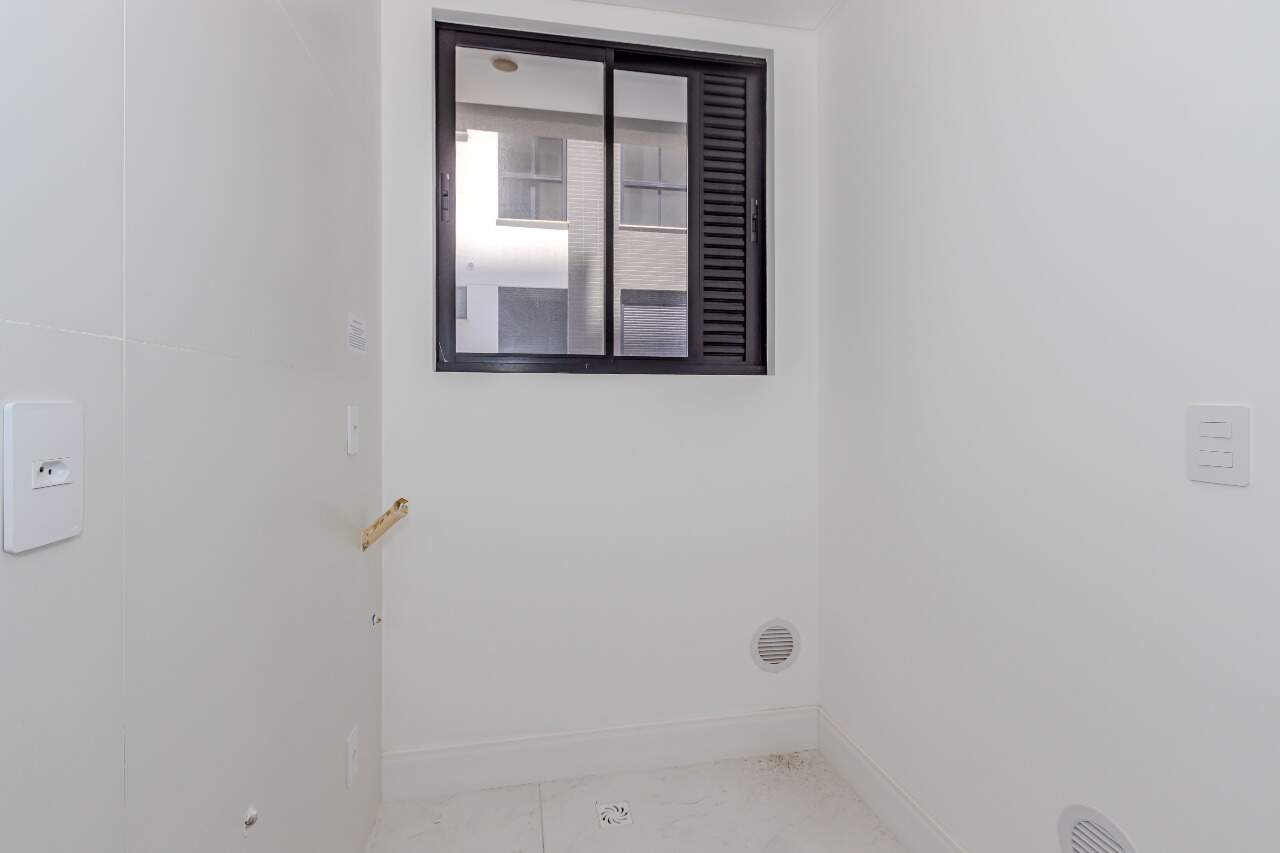 Apartamento diferenciado à venda no Praia Brava: