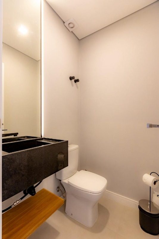 Apartamento à venda no Praia dos Amores: 