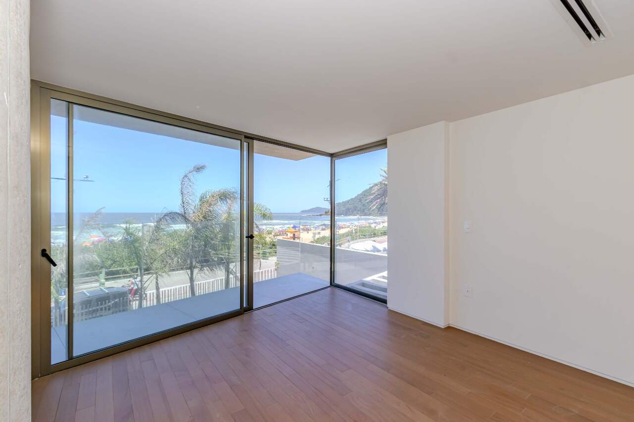 Apartamento diferenciado à venda no Praia Brava: 