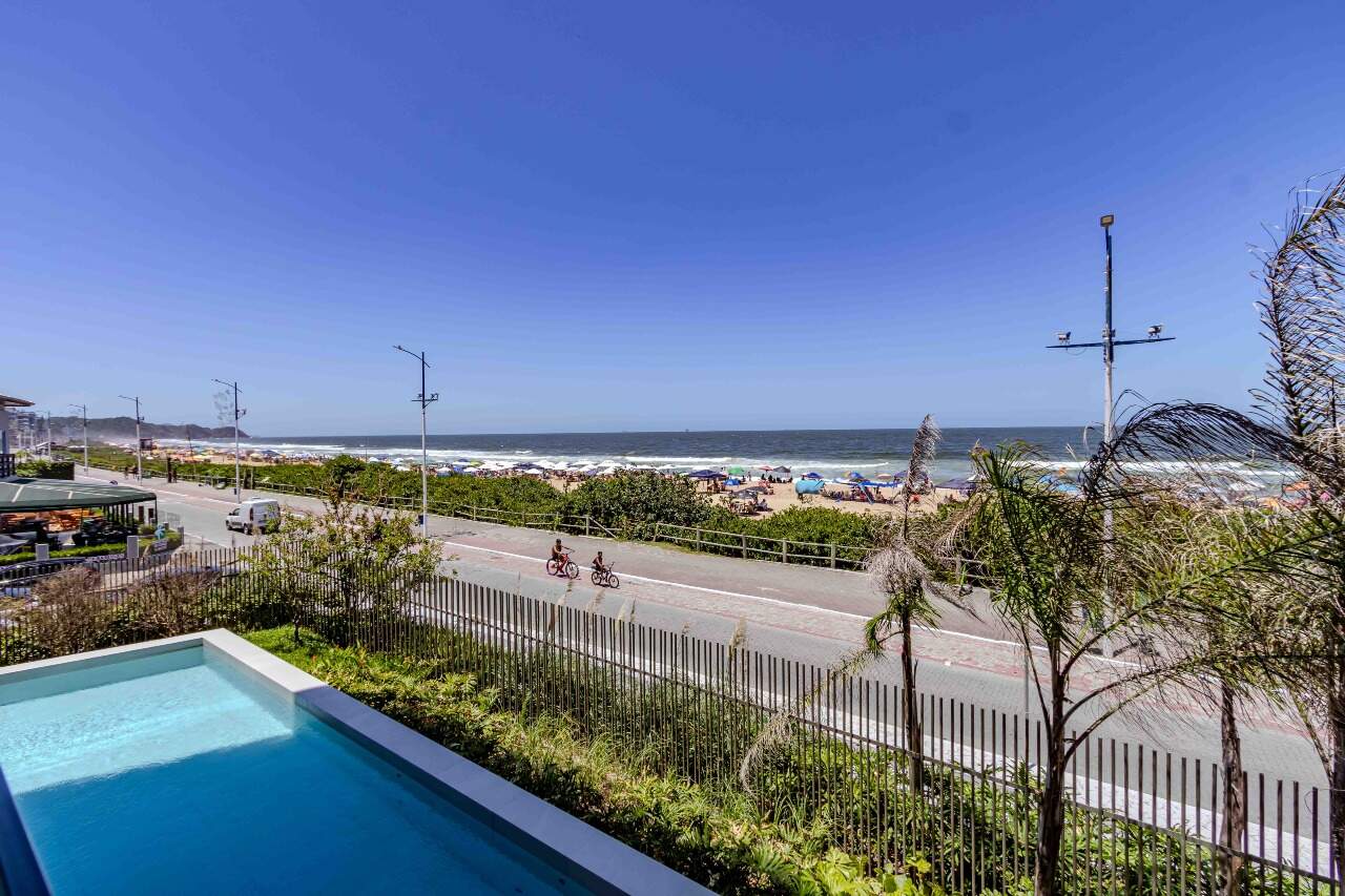 Apartamento diferenciado à venda no Praia Brava: 