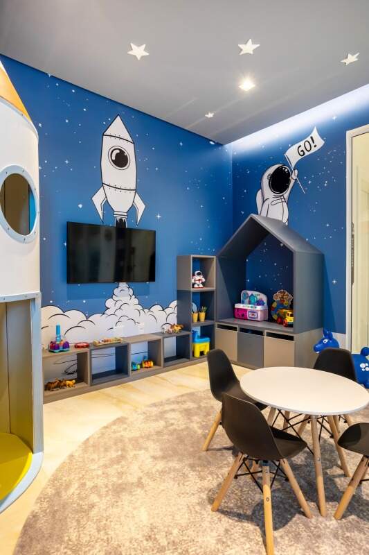 Apartamento à venda no Praia Brava: Brinquedoteca com tema espacial