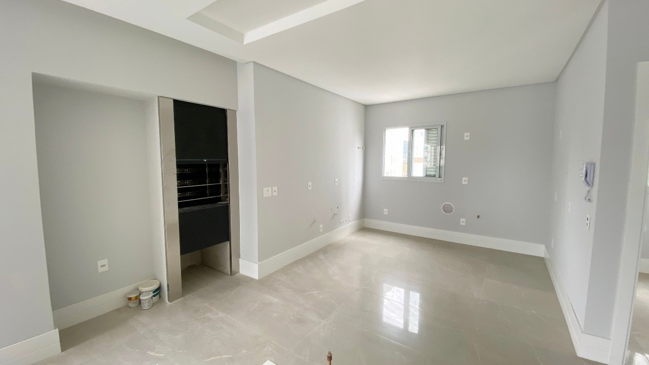 Apartamento à venda no Pioneiros: 