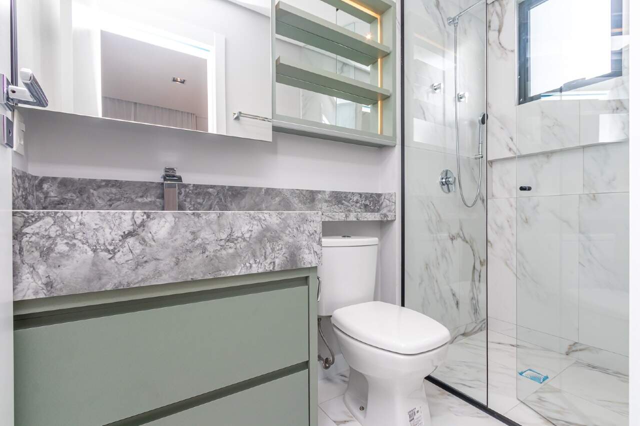 Apartamento à venda no Pioneiros: 