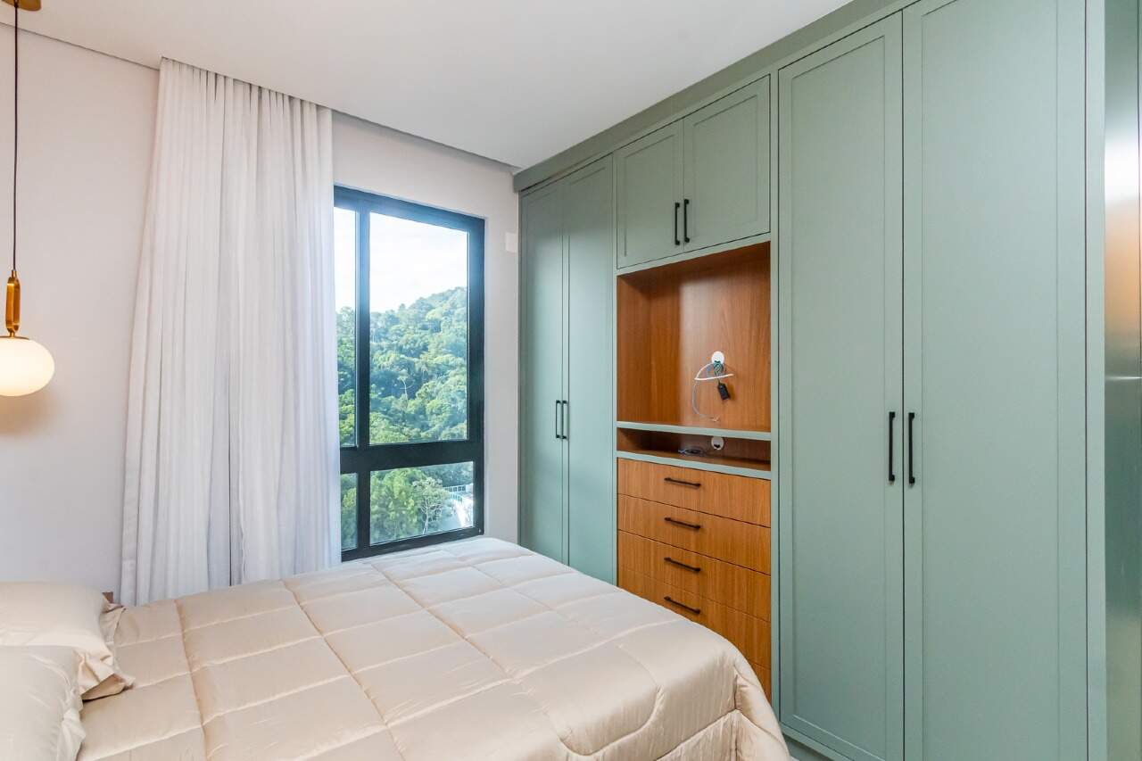 Apartamento à venda no Pioneiros: 