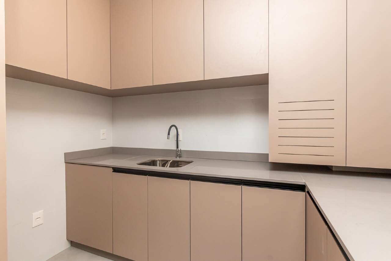 Apartamento à venda no Pioneiros: 