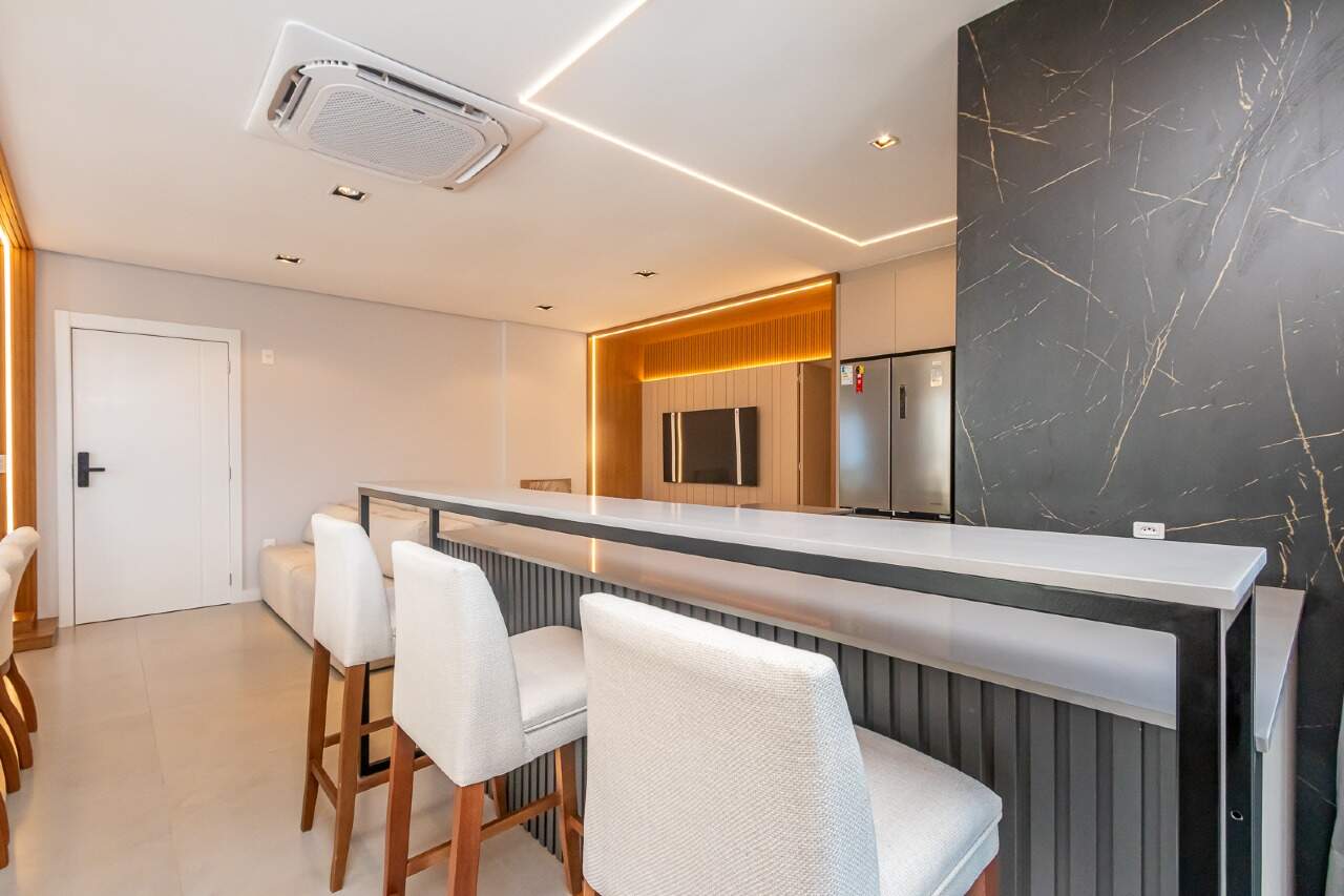 Apartamento à venda no Pioneiros: 