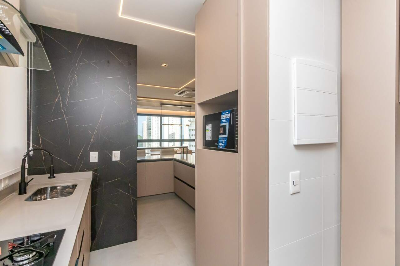 Apartamento à venda no Pioneiros: 