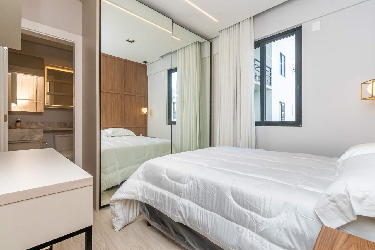 Apartamento à venda no Pioneiros: 