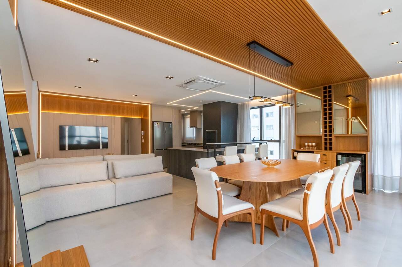 Apartamento à venda no Pioneiros: 