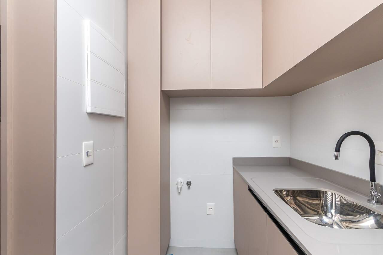 Apartamento à venda no Pioneiros: 