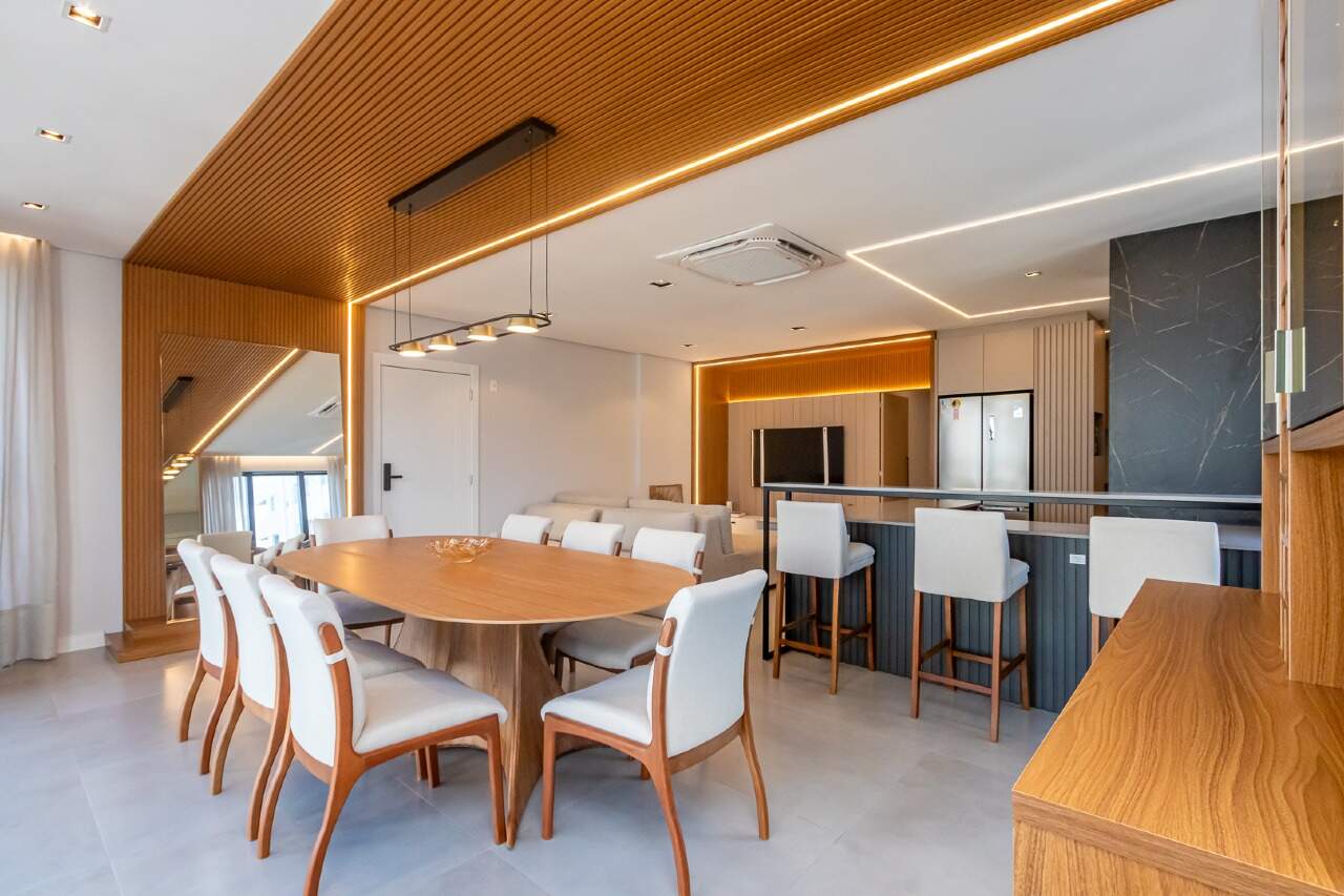 Apartamento à venda no Pioneiros: 