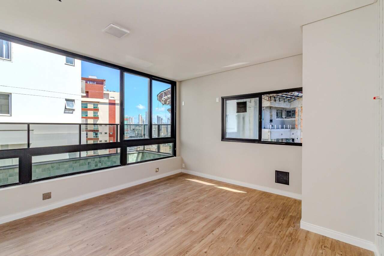 Cobertura à venda no Fazenda: 