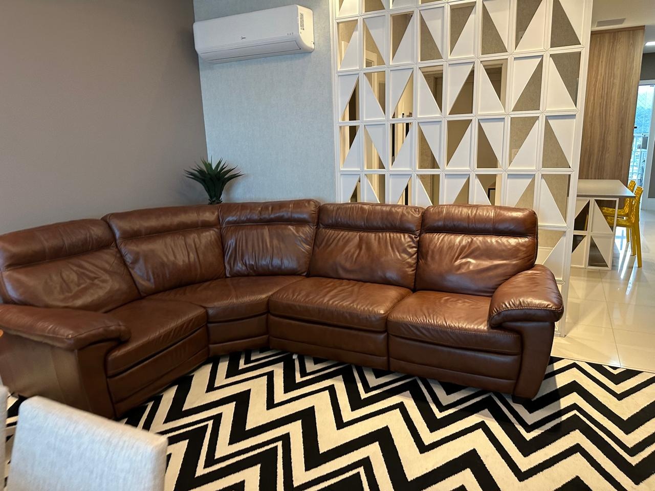 Apartamento à venda no Pioneiros: 