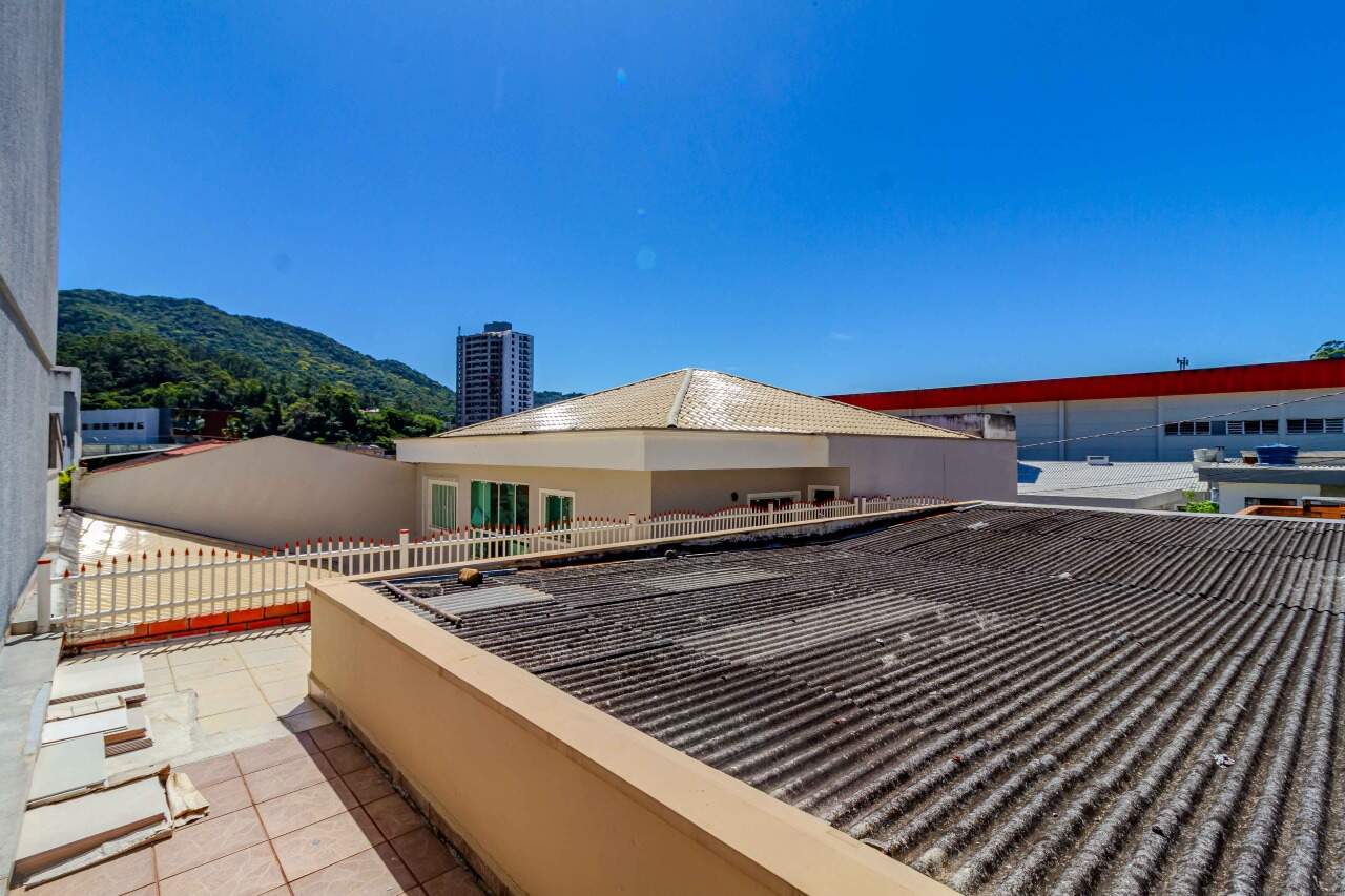 Casas à venda no Fazenda: 