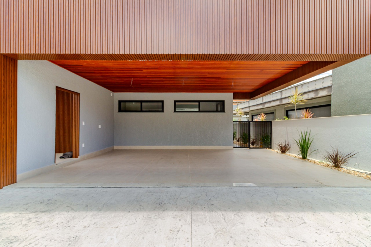 Casa de Condomínio à venda no Centro: 