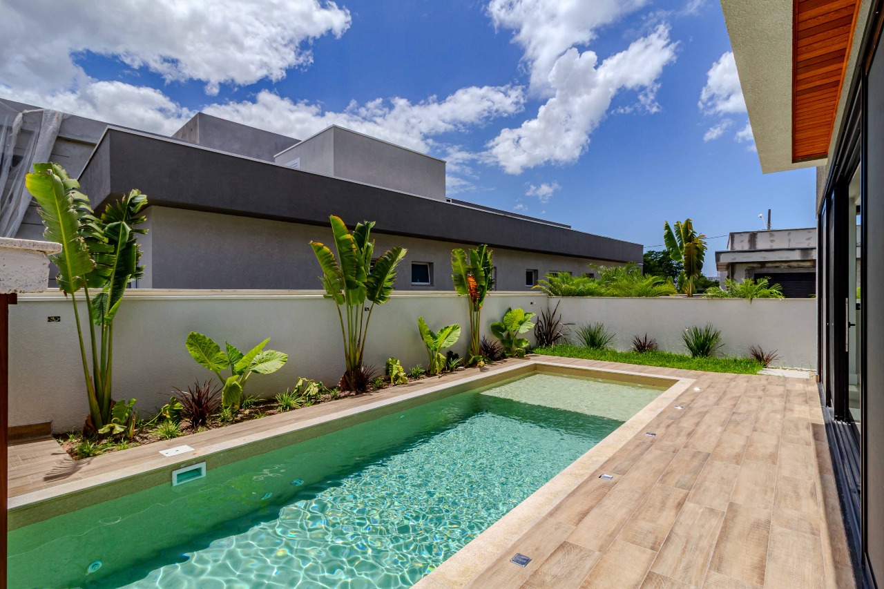 Casa de Condomínio à venda no Centro: 