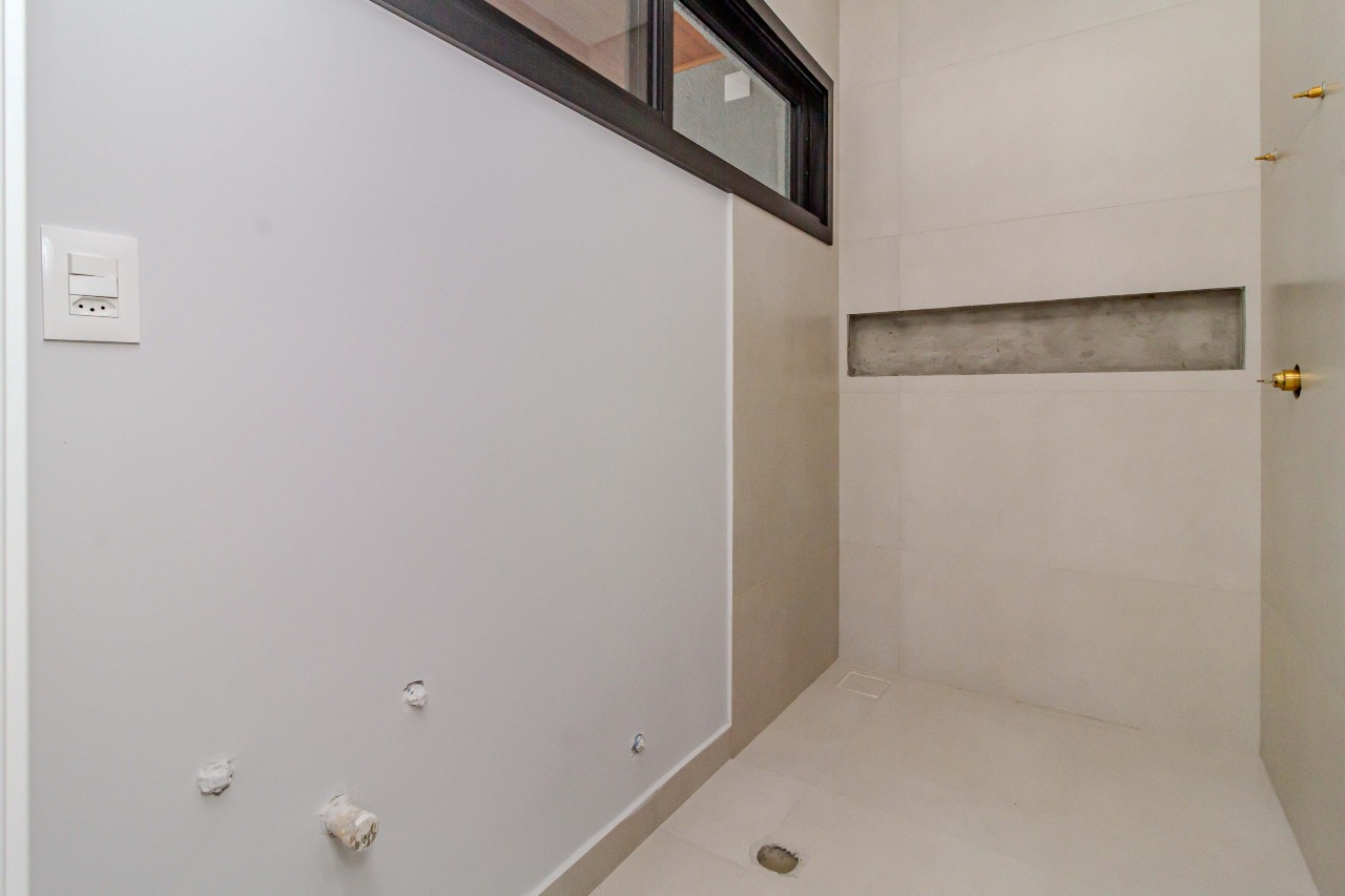 Casa de Condomínio à venda no Centro: 