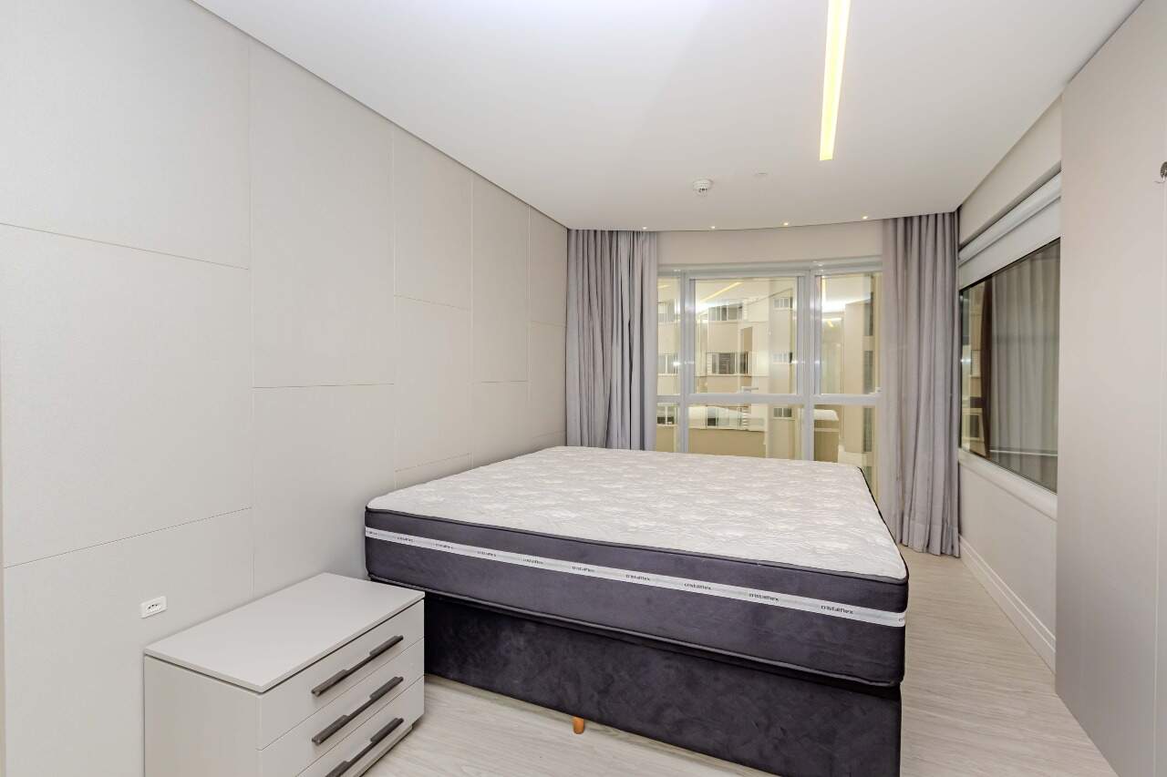 Apartamento diferenciado à venda no Pioneiros: 