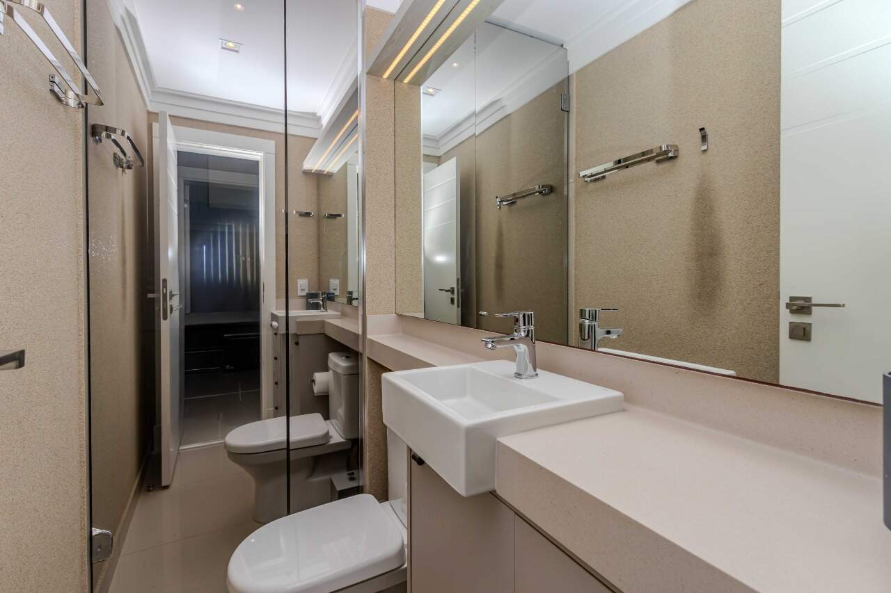 Apartamento diferenciado à venda no Pioneiros: 