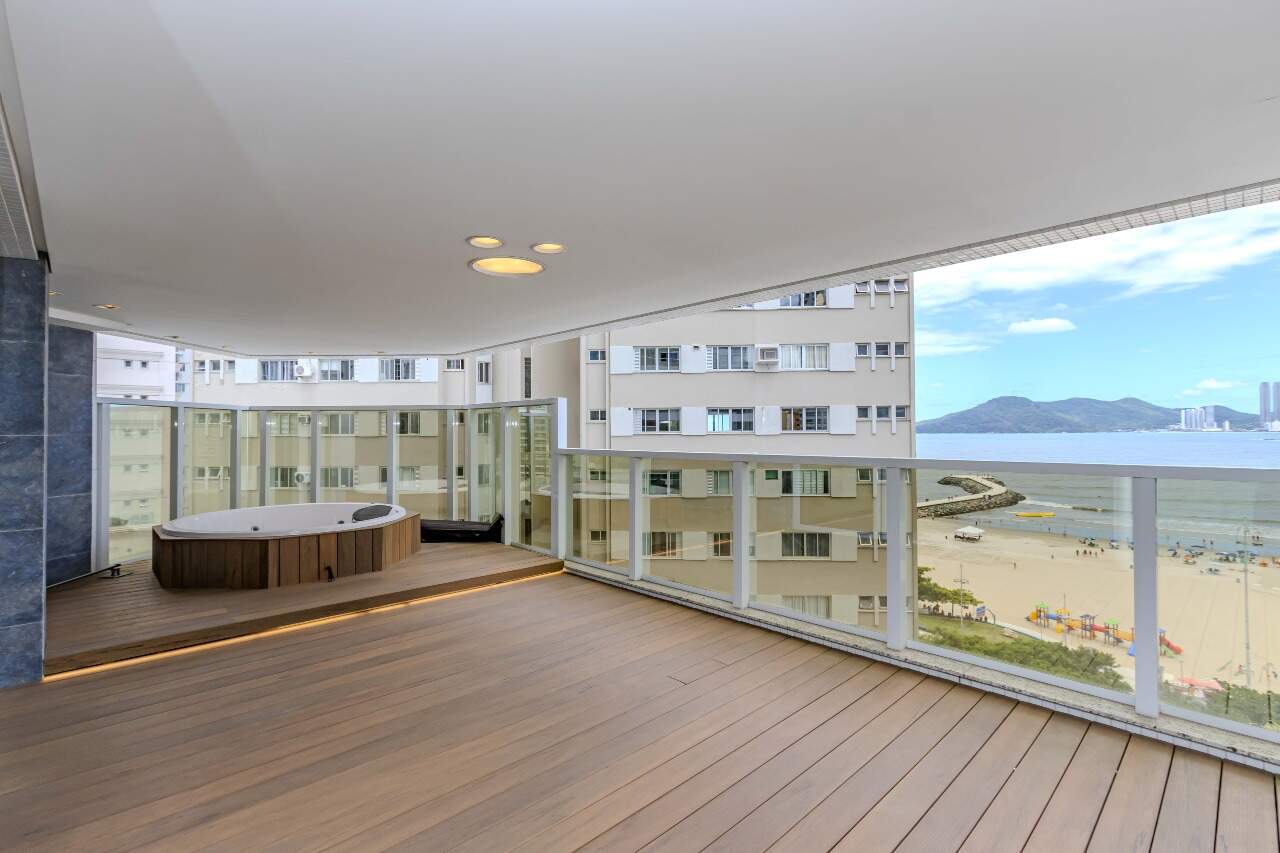 Apartamento diferenciado à venda no Pioneiros: 