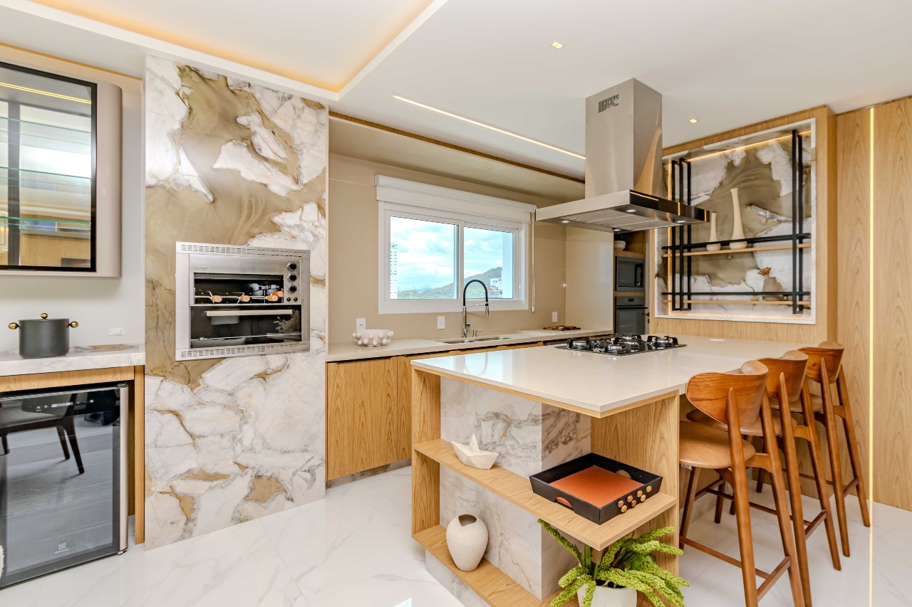 Apartamento à venda no Pioneiros: 