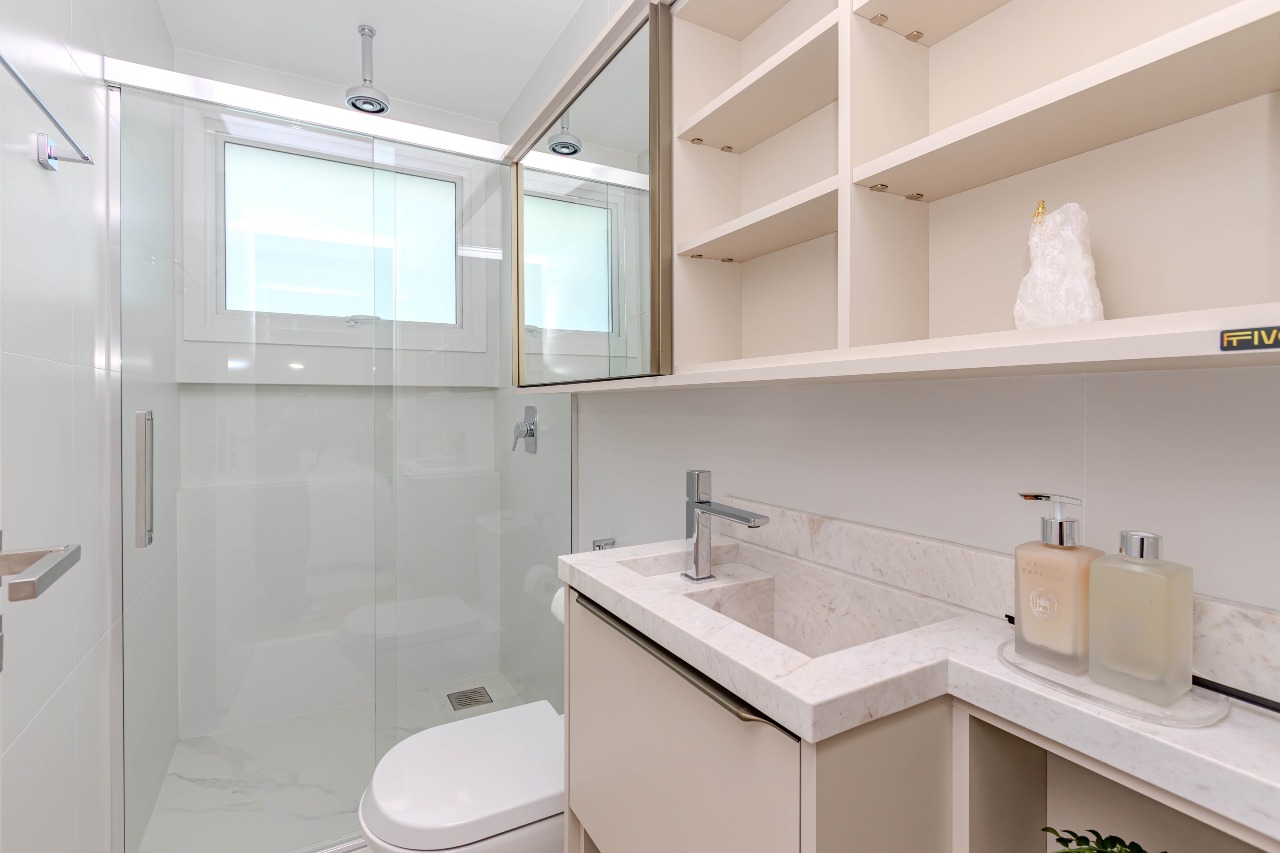 Apartamento à venda no Pioneiros: 