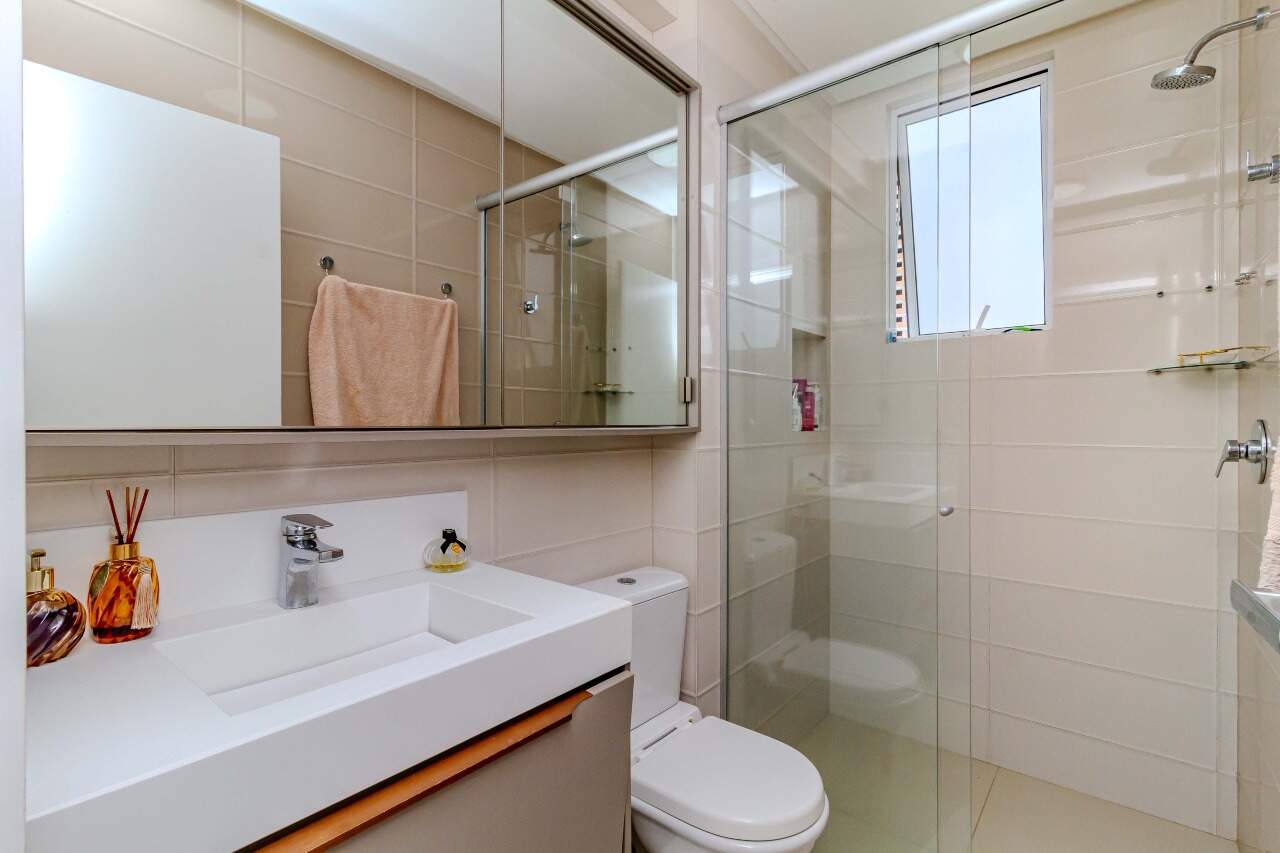 Apartamento à venda no Pioneiros: 