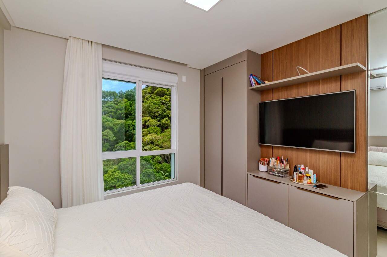 Apartamento à venda no Pioneiros: 