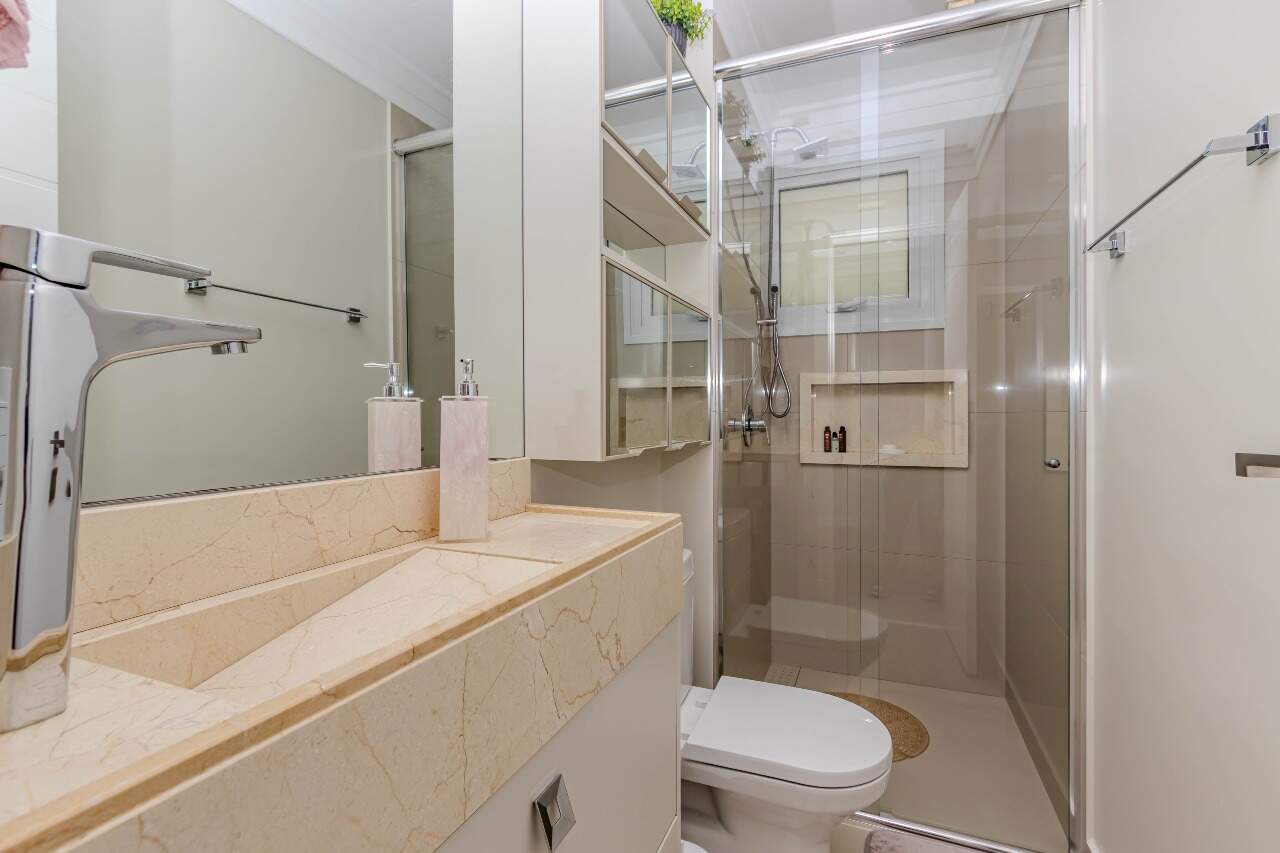 Apartamento à venda no Pioneiros: 