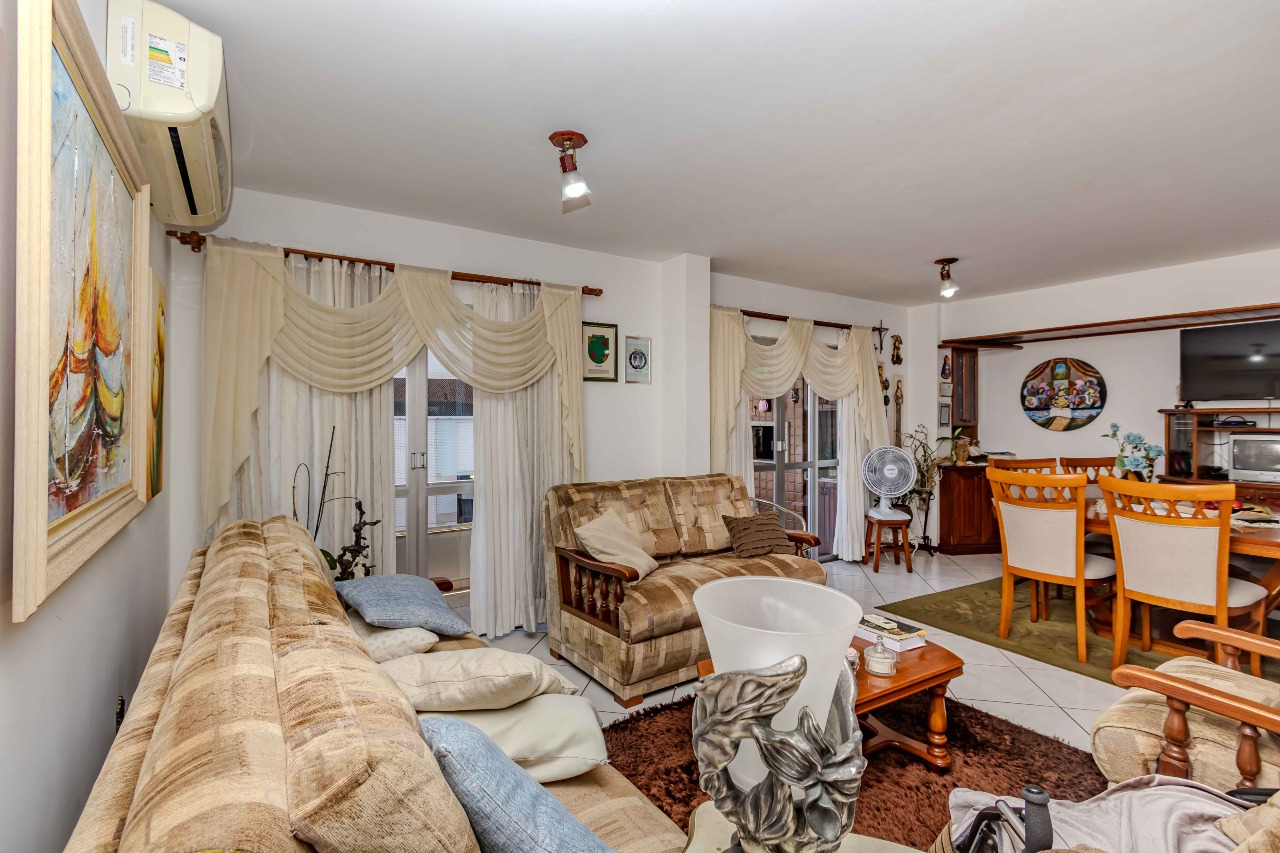 Cobertura à venda no Centro: 