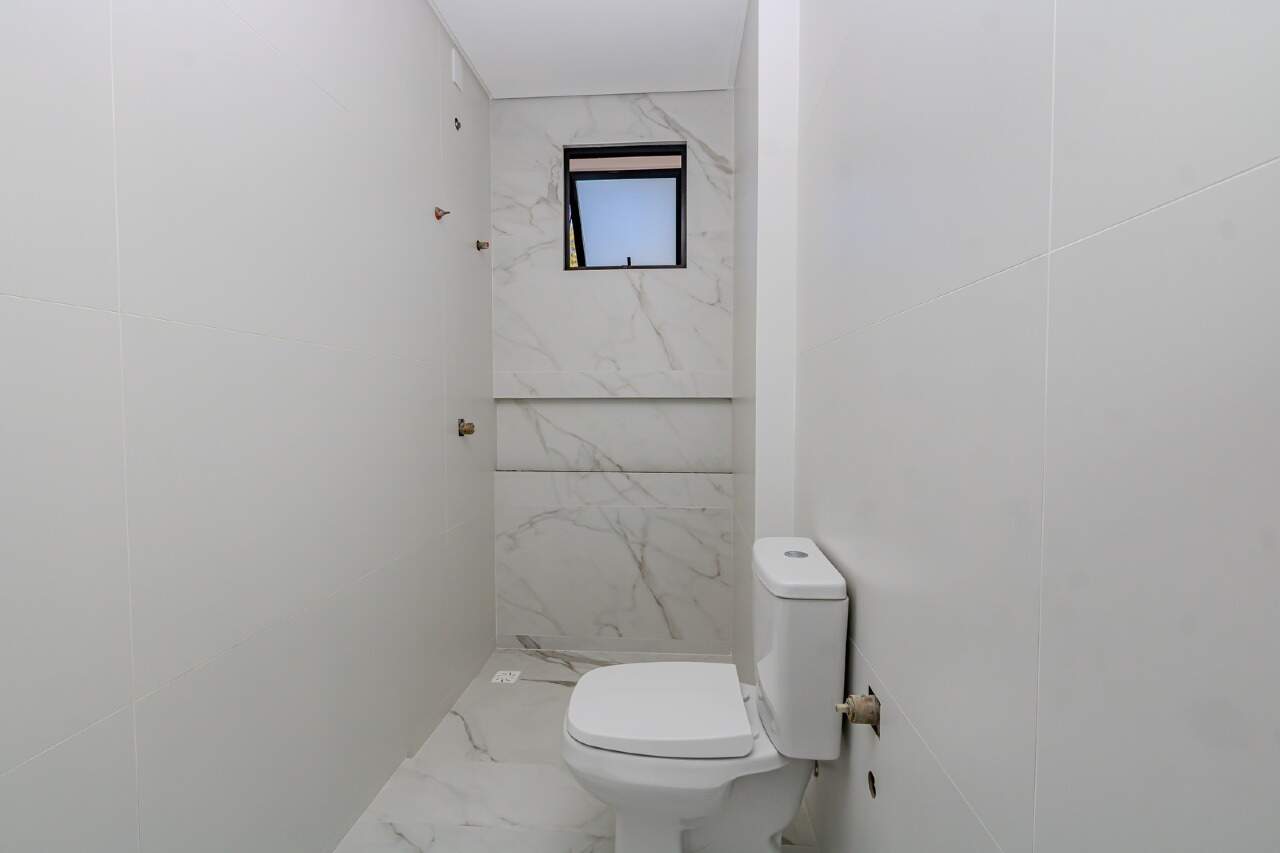 Apartamento diferenciado para aluguel no Cabeçudas: 