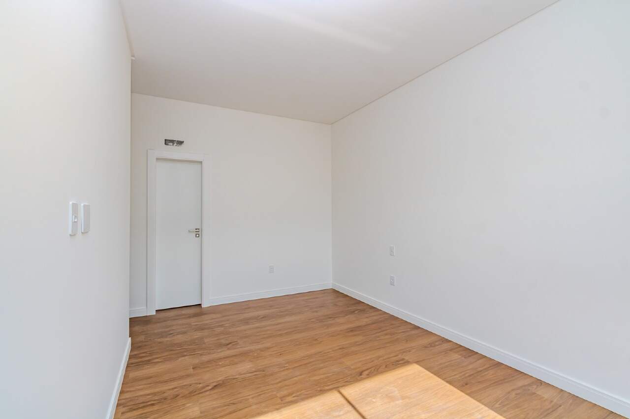 Apartamento para aluguel no Cabeçudas: 