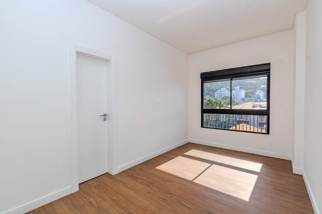 Apartamento para aluguel no Cabeçudas: 