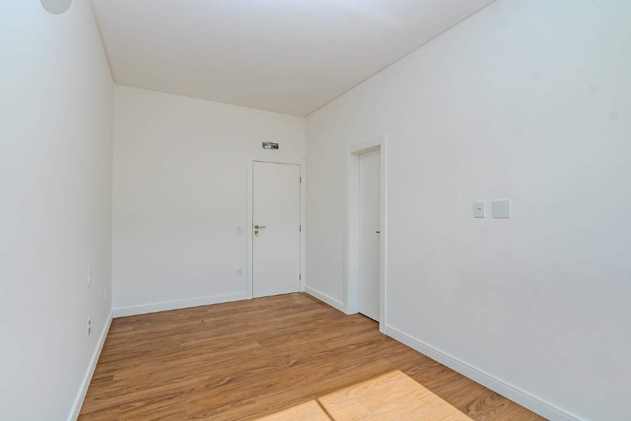 Apartamento para aluguel no Cabeçudas: 