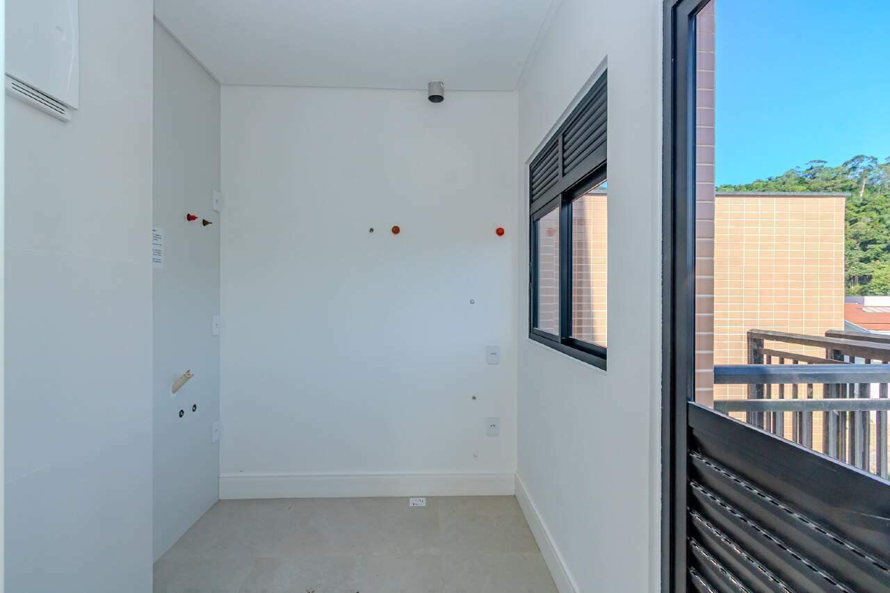 Apartamento para aluguel no Cabeçudas: 