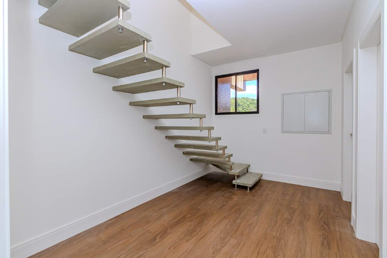 Apartamento para aluguel no Cabeçudas: 