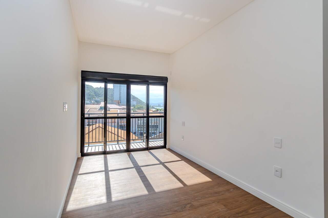 Apartamento para aluguel no Cabeçudas: 