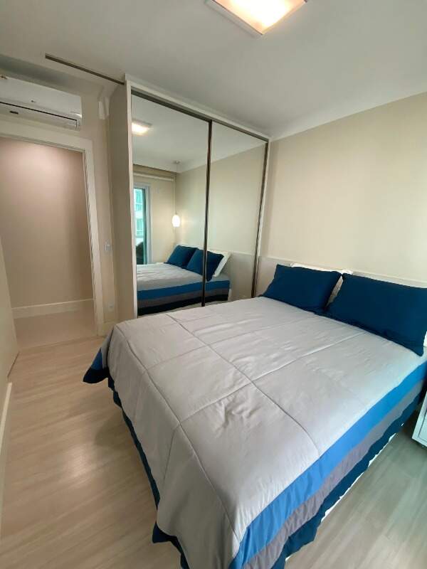 Apartamento à venda no Pioneiros: 
