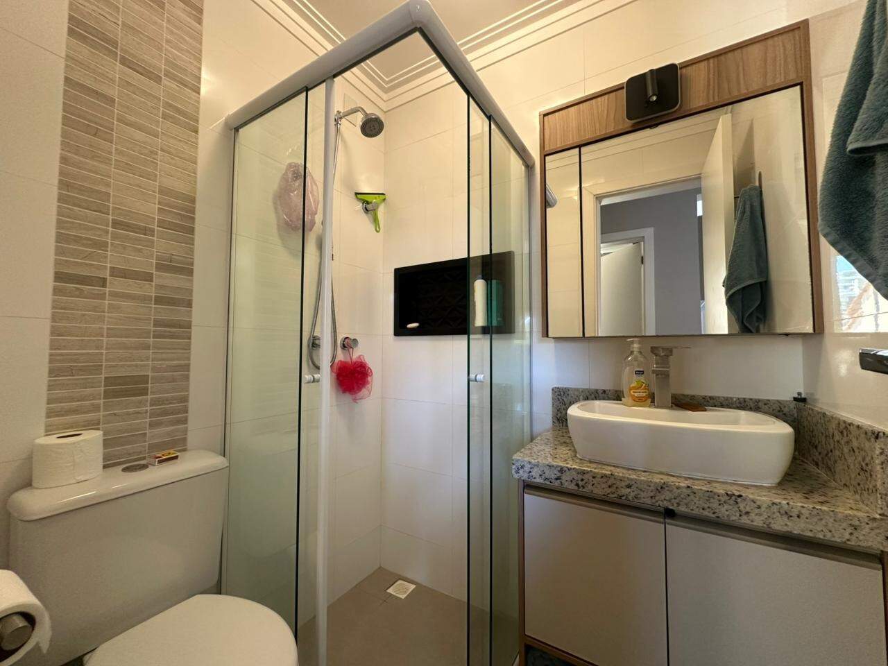 Apartamento diferenciado para aluguel no Praia dos Amores: 